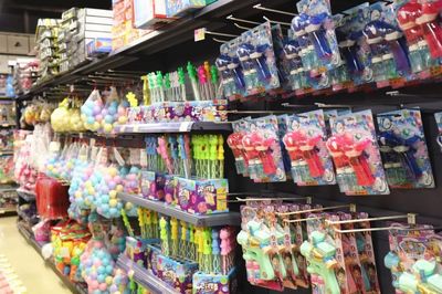 老南寧的秘密基地 市中心批發(fā)市場十年如一日，文具用品便靚正，一件也是批發(fā)價！